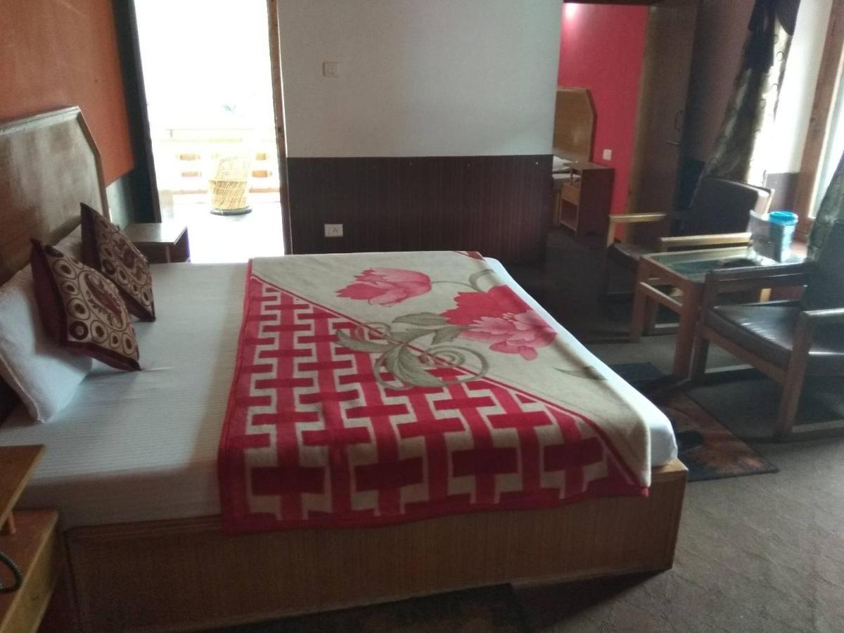 Hotel Hilltop Manali  Ngoại thất bức ảnh