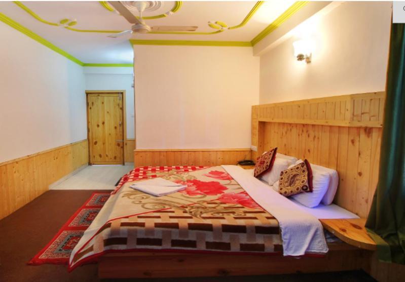 Hotel Hilltop Manali  Ngoại thất bức ảnh